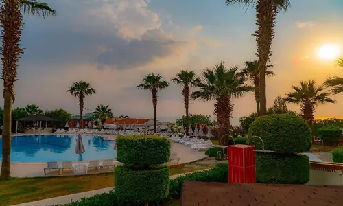 هتل رویال پالاس کوش آداسی